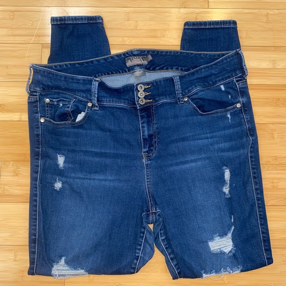 Torrid Jegging Super Soft Distressed Blue Jeans Extra Tall - Picture 3 of 14